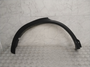 Rear fender trim cover - 7400A512