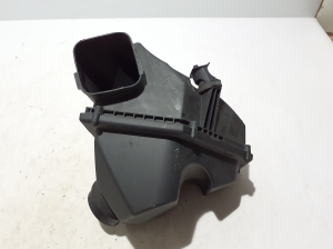 BMW 5 SERIES G30 (2016–2026) Luftfiltergehäuse 7934474 - 2