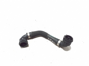  Wasserschlauch Kühler  - 8602677 