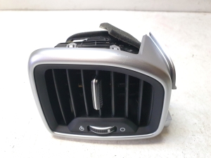 Dashboard air vent grilles - 97490F1AA0KA1