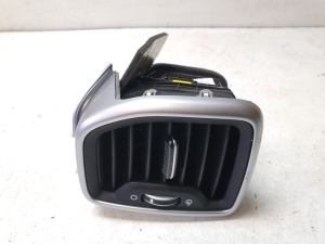 Dashboard air vent grilles - 97480F1AA0KA1