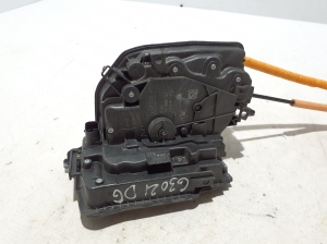 BMW 5 SERIES G30 (2016–2026) Rear side door lock 7477692 - 2