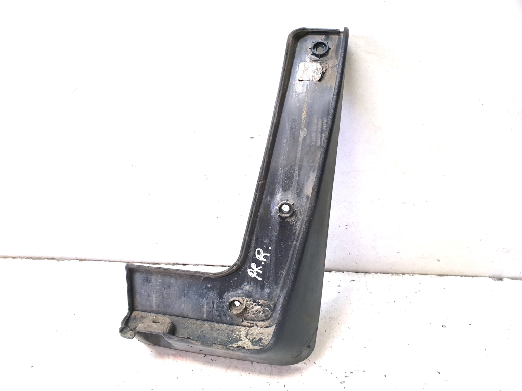 Kia Sportage (2016–2021) Mud flap 86832F1001
