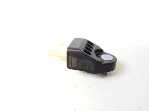 LEXUS LS (2006–2017) Airbag sensor 8983150020 - 3