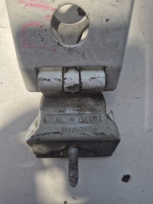 Opel Movano B (2010–2022) Tailgate hinge 844009783R - 2