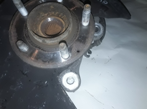 Opel Insignia (2017–2026) Front wheel hub and its parts 23384198 - 3