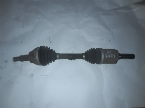 Arbre de transmission avant et ses composants - 84138325