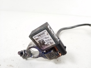 Mercedes Benz E-Class W212 (2009–2015) Miinuskaabel A0009052802 - 2