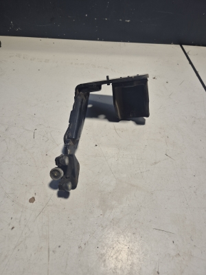Opel Movano B (2010–2022) Lükandukse kinnitus 745963412R - 3