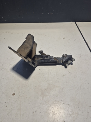 Opel Movano B (2010–2022) Lükandukse kinnitus 745963412R - 6