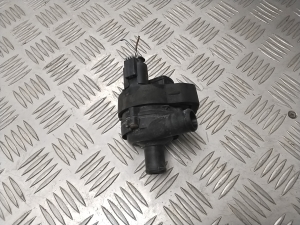 Auxiliary water pump - A2118350028