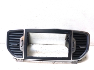 Dashboard air vent grilles - 97420F1000
