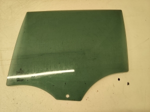 Rear side door glass - 43R001604
