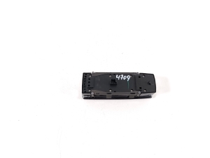 Mercedes Benz E-Class W212 (2009–2015) Front door glass switch A2129056000 - 4