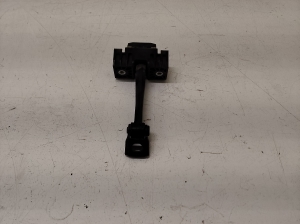 Rear side door opening limiter - 7176808
