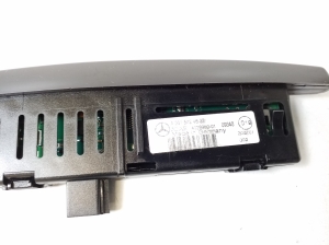 Mercedes Benz E-Class W212 (2009–2015) Parking system display A0015424623 - 2