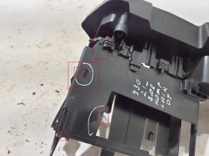 BMW 5 SERIES G30 (2016–2026) Engine control unit bracket 7935550 - 3