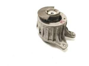 Mercedes Benz C-Class 205 (2014–2021) Mootoripadi A2132400500 - 4