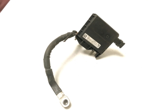 Mercedes Benz C-Class 205 (2014–2021) Plussjuhtme klemm A0009061505 - 5