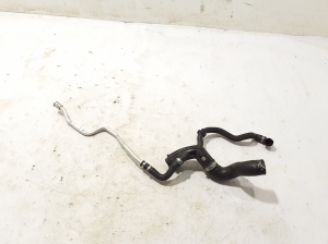 BMW 5 SERIES G30 (2016–2026) Jahutusradiaatori voolik 8682034 - 3