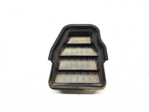   Rear fender vent grille  - JK21B280B63CA 