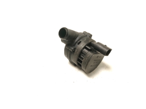 Mercedes Benz C-Class 205 (2014–2021) Tsirkulatsioonipump A2118350364 - 2