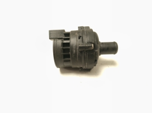 Mercedes Benz C-Class 205 (2014–2021) Tsirkulatsioonipump A2118350364 - 5