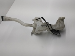 Peugeot 3008 (2009–2016) Front windshield washer reservoir and its parts 9685005580 - 5