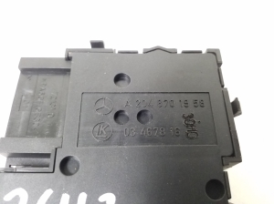 Mercedes Benz E-Class W212 (2009–2015) Interrupteur de commande de siège avant sur le siège A2048701958 - 3