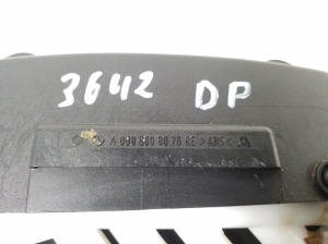 Mercedes Benz E-Class W212 (2009–2015) Interrupteur de commande de siège avant sur le siège A0008008078 - 4