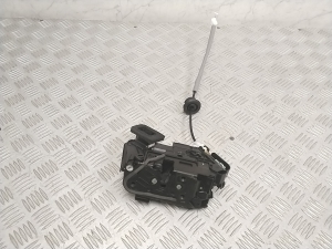 Volkswagen Golf VII (2012–2026) Rear side door lock 5TA839015K - 3