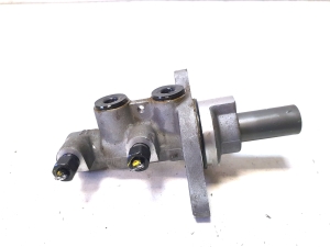 Kia Sportage (2016–2021) Brake master cylinder DT119 - 4