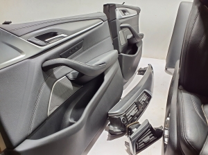 BMW 5 SERIES G30 (2016–2026) Salons un tā detaļas - 4