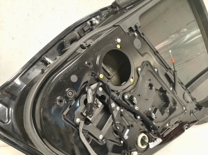 Jaguar XE (2015–2026) Rear side doors - 10