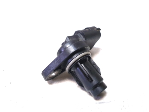 Kia Sportage (2016–2021) Crankshaft position sensor 393502B030 - 2