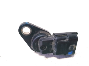 Kia Sportage (2016–2021) Crankshaft position sensor 393502B030 - 5