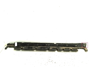 Mercedes Benz GLS 166 (2015–2019) Halterung für Schwellerverkleidung außen A1666900310 - 4