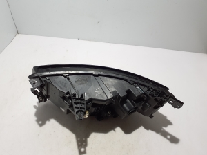 RENAULT Espace VI (2023–2026) Esituli 260100543R - 2