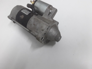 Mitsubishi L 200 (1996–2006) Starter M002T87072ZT - 3