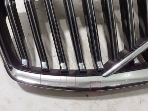 VOLVO XC60 (2017–2026) Grille de calandre avant - 3
