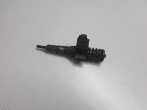 Volkswagen Golf V (2003–2009) Kütusepihusti 038130073AG - 3
