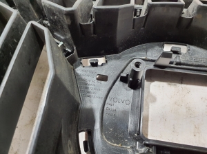 VOLVO S90 (2016–2026) Priekšējā reste 32234088 - 2