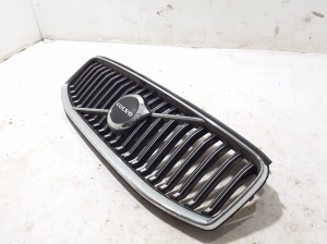 VOLVO XC60 (2017–2026) Grille de calandre avant 32386076 - 3