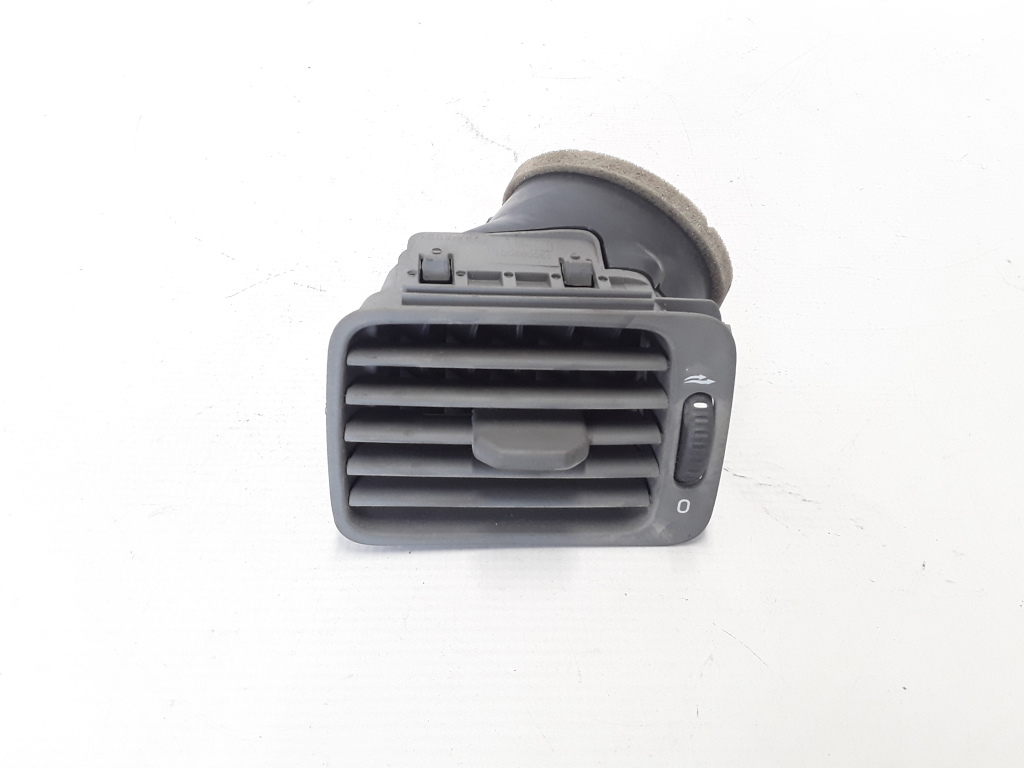 VOLVO S80 I (1998–2006) Dashboard air vent grilles 130082001 VOLVO S80 I (1998–2006) Dashboard air vent grilles 130082001
