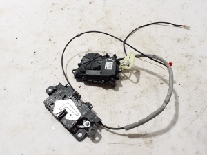 BMW 5 SERIES G30 (2016–2026) Trunk lid lock 7441014 - 3
