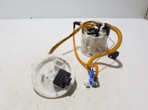 BMW 5 SERIES G30 (2016–2026) Kütusepump paagis 9429648 - 2