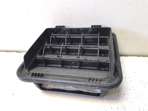Kia Sportage (2016–2021) Rear fender vent grille 813848 - 2