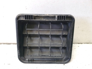 Rear fender vent grille - 813848