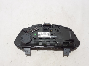 AUDI Q8 (2018–2026) Instrument cluster 4K0920790C - 2