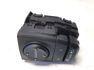 Kia Sportage (2016–2021) Mirror control switch 93530D9000 - 3